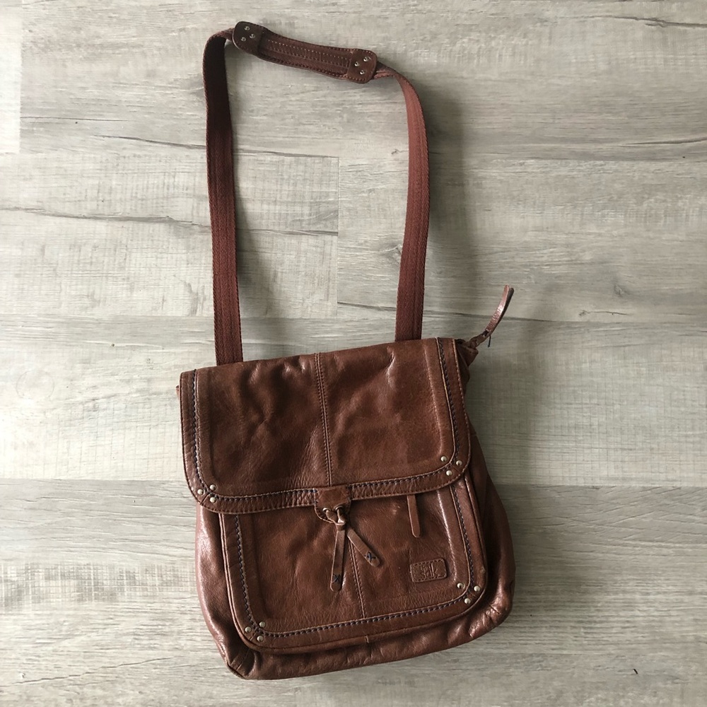 The Sak Brown Leather Crossbody Bag - Classic Shoulder Satchel